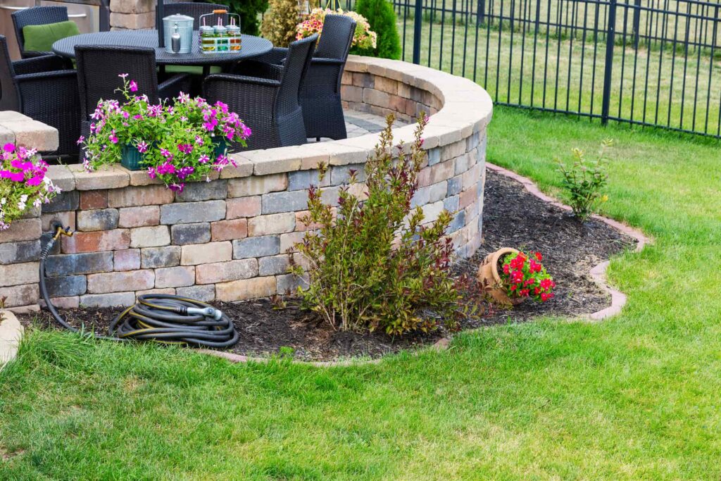 Expert retaining wall company near Middlesex County